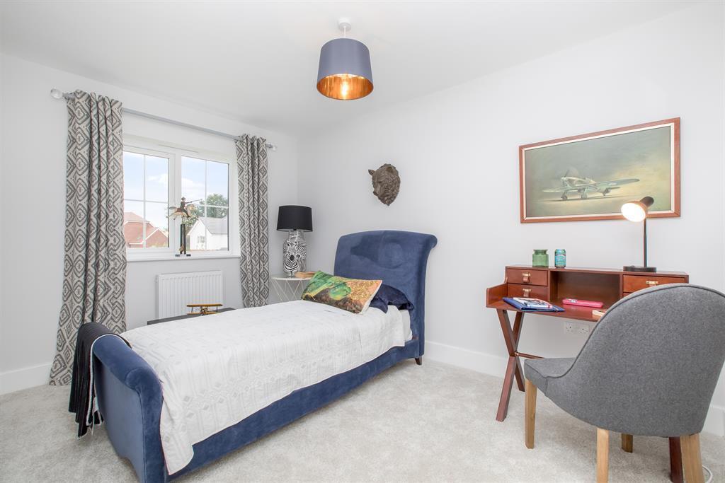 Bedroom 5/study