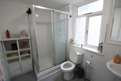8 bedroom flat to rent, Kings Road