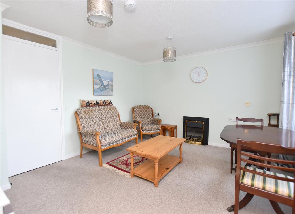 Courtfields, Elm Grove, Lancing, West Sussex, BN15 1 bed retirement