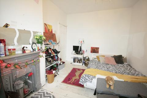 21 Gordon Road, Ilford, IG1 1SP