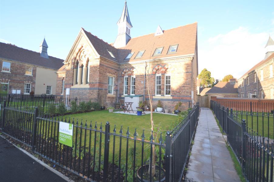 Kyrle Close, Chapel Yard, Ironbridge 2 bed semidetached house £215,000