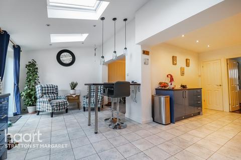 38 Buckingham Road, Swindon, SN3 1JA