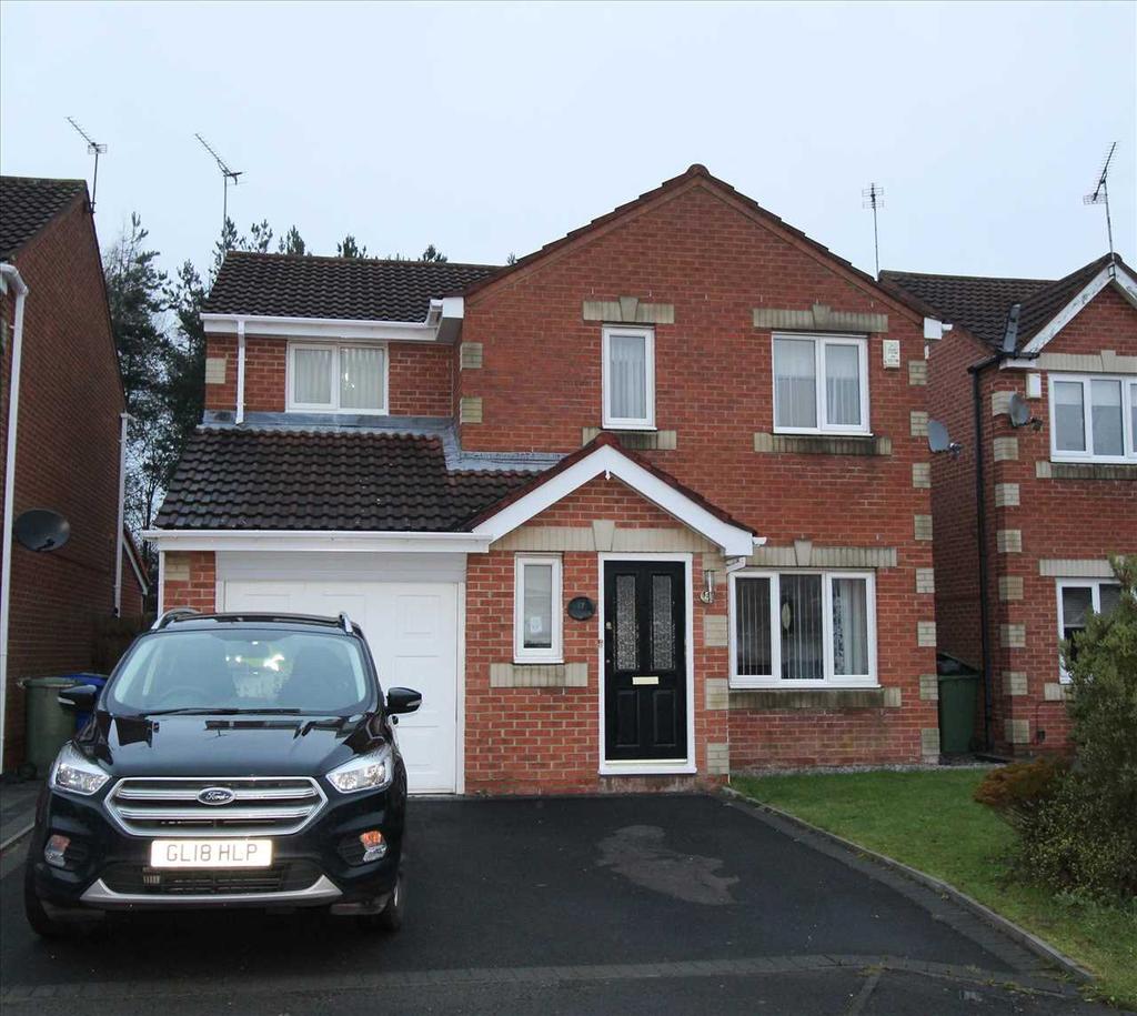 Easington Avenue, Hartford Green, Cramlington 3 bed detached house £