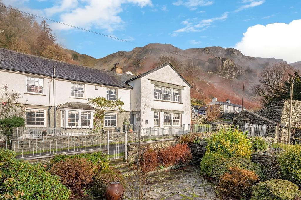 Walthwaite How, Chapel Stile... 4 bed semidetached house £995,000