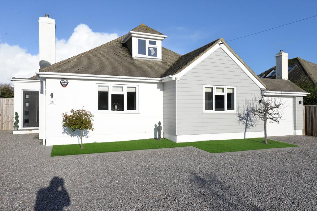 Solent Drive, Barton On Sea, New Milton 5 bed detached house £850,000