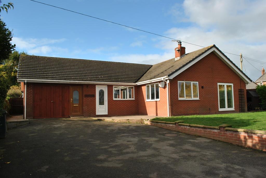 Whixall, Whitchurch, Shropshire 4 bed detached bungalow £950 pcm (£