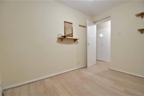2 bedroom apartment to rent, Green Lane, Shipley Bridge, Horley, RH6