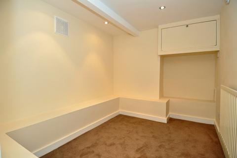 29 Queens Road, Loughton, IG10 1RR