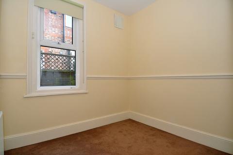 29 Queens Road, Loughton, IG10 1RR
