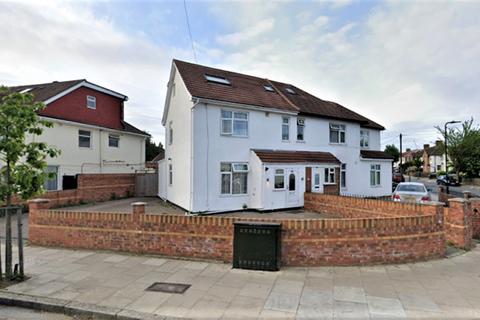 27 Norman Avenue, Southall, UB1 2AU
