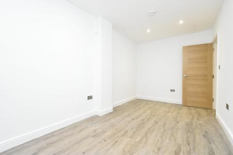 1 bedroom apartment to rent, Lower Addiscombe Road, Croydon CR0