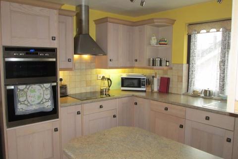 3 Warrens Field, Camelford, PL32 9YS
