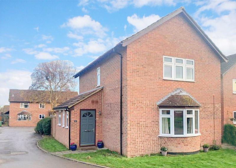Warmans Close, Wantage 4 bed link detached house £369,995