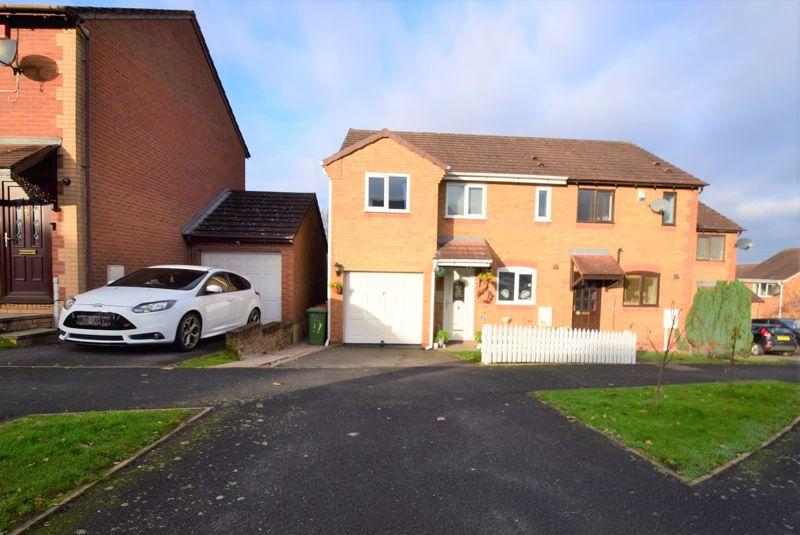 Foxwood Road, Birchmoor, Tamworth, B78 1BB 4 bed house £250,000
