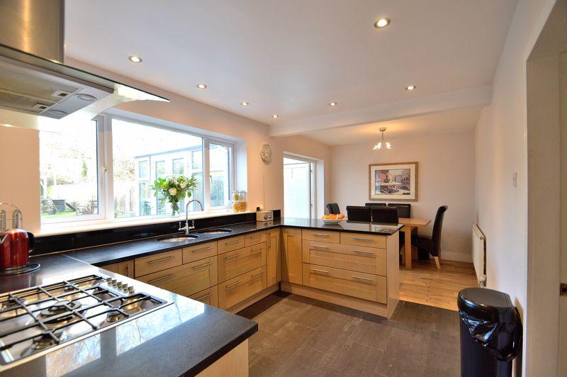 Dining kitchen