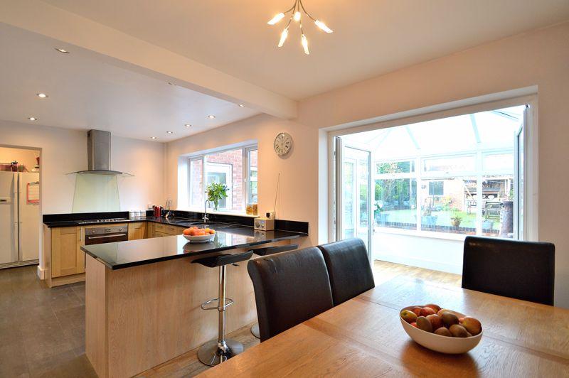 Dining kitchen