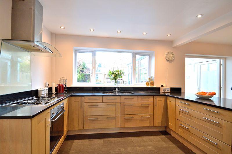 Dining kitchen