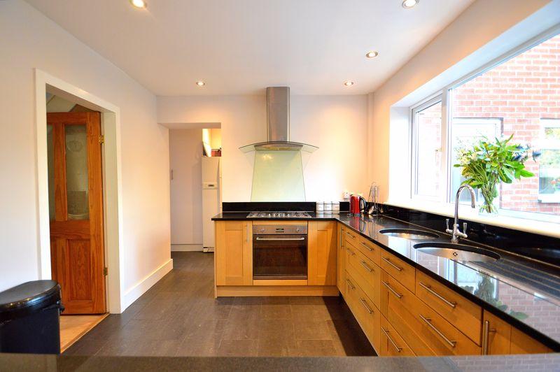 Dining kitchen