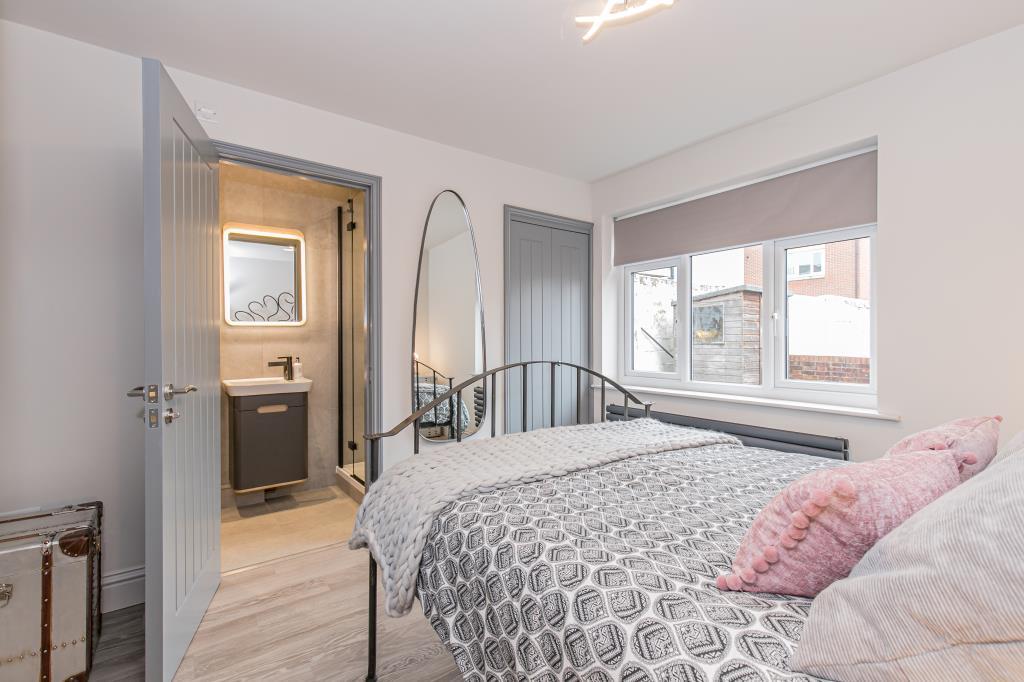 Main bedroom