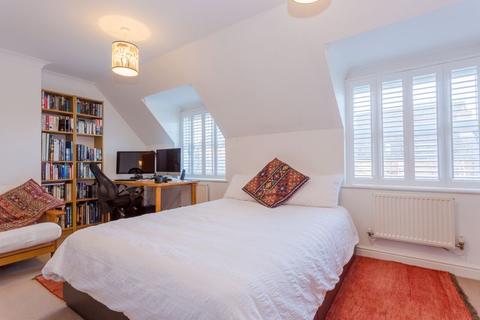 53 Bernardines Way, Buckingham, MK18 1BF