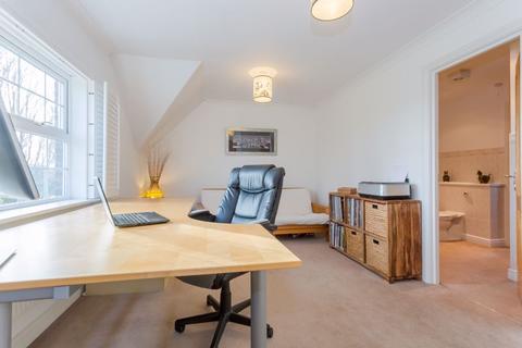 53 Bernardines Way, Buckingham, MK18 1BF