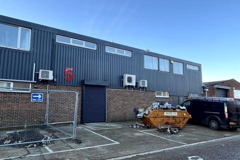 Industrial unit to rent, RECENTLY REFURBISHED INDUSTRIAL / WAREHOUSING UNIT TO BE LET