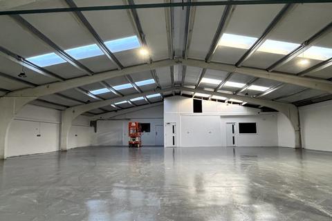 Industrial unit to rent, RECENTLY REFURBISHED INDUSTRIAL / WAREHOUSING UNIT TO BE LET