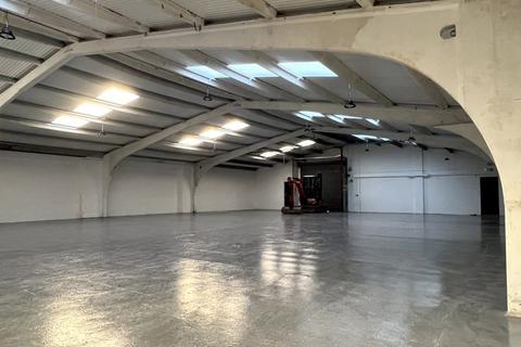 Industrial unit to rent, RECENTLY REFURBISHED INDUSTRIAL / WAREHOUSING UNIT TO BE LET