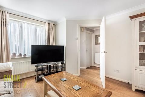 11 Cavell Crescent, Harold Wood, Romford, RM3 0WL