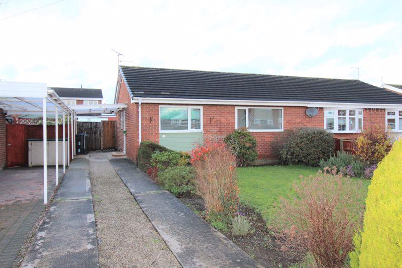 Nant Parc, Johnstown. 2 bed semidetached bungalow £140,000