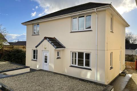 3, Rose Court Bownder Vean, St Austell, PL25 3BW
