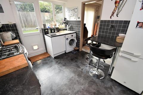 7 Alsop Close, Houghton Regis, Dunstable, LU5 5JT