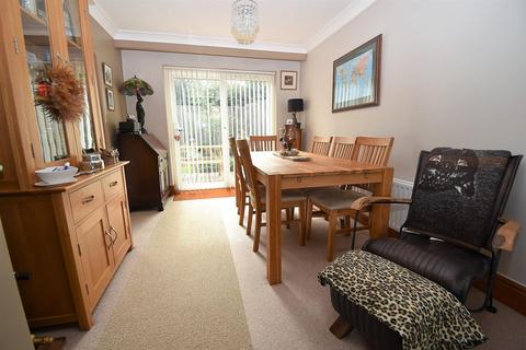 7 Alsop Close, Houghton Regis, Dunstable, LU5 5JT