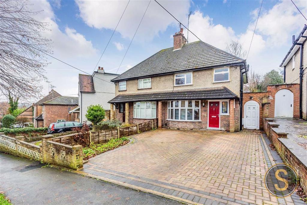Woodlands Avenue, Berkhamsted, Hertfordshire 3 bed semidetached house