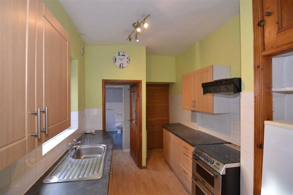 Milton Terrace, North Shields 2 bed flat £450 pcm (£104 pw)