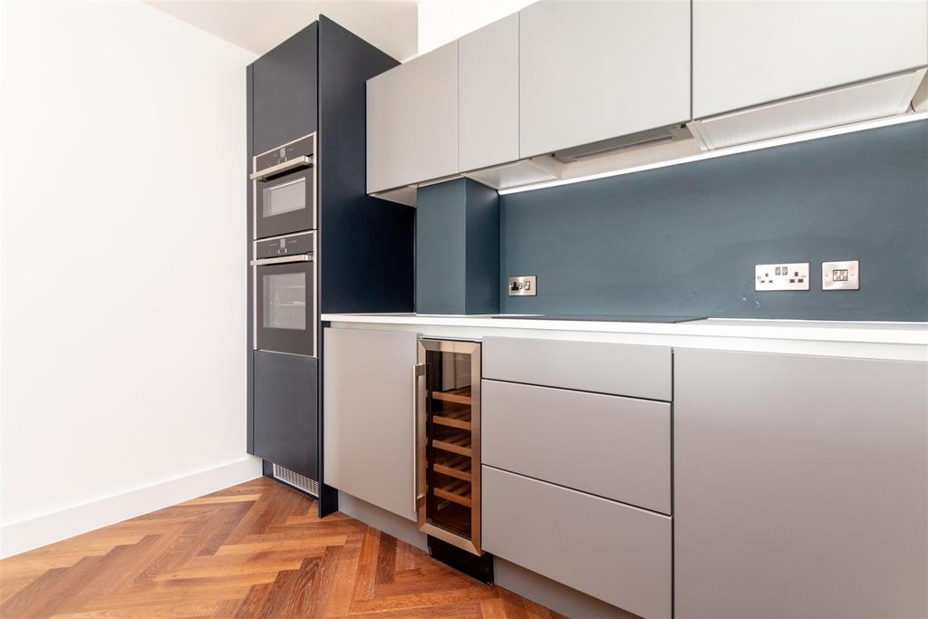 4 Kitchen 4