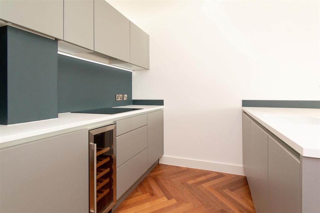 Kitchen 3.
