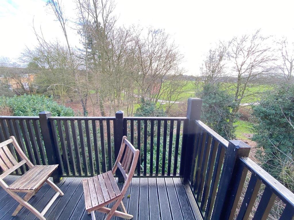 Barrington Mews, Oldbrook, Milton Keynes 1 bed apartment £750 pcm (£