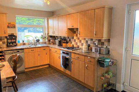 132 Barry Road, Barry, CF63 1BD