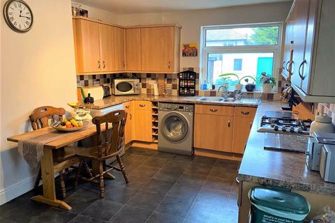 132 Barry Road, Barry, CF63 1BD