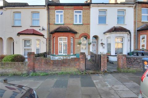 28 Woodlands Road, Enfield, EN2 0LP