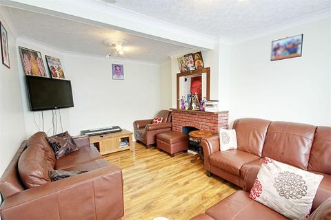 252 Durants Road, Enfield, EN3 7AZ