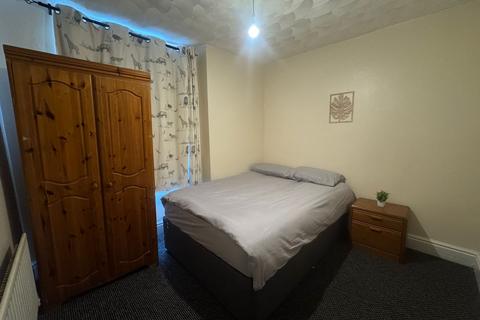 1 bedroom in a house share to rent, Room 3, Westfield Road, Kings Heath,B14 7SU