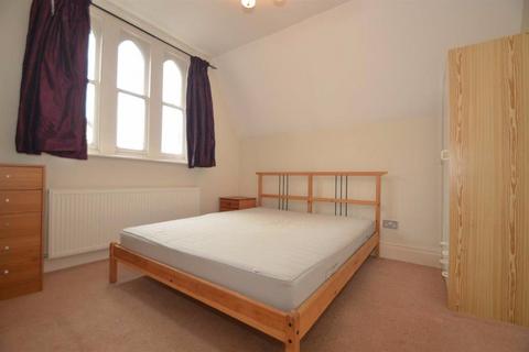 2 bedroom flat to rent, South Ealing Road, Ealing, London, W5