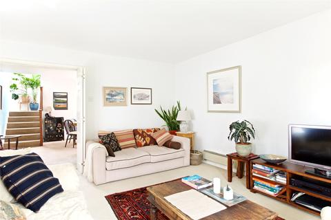 4 All Saints View, Loughton, Milton Keynes, MK5 8BB