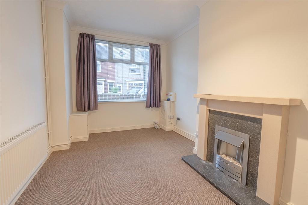 Lancaster Avenue, Grimsby, DN31 3 bed terraced house £440 pcm (£102 pw)