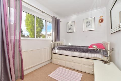 2b Erskine Road, Sutton, SM1 3AS