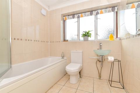 2b Erskine Road, Sutton, SM1 3AS