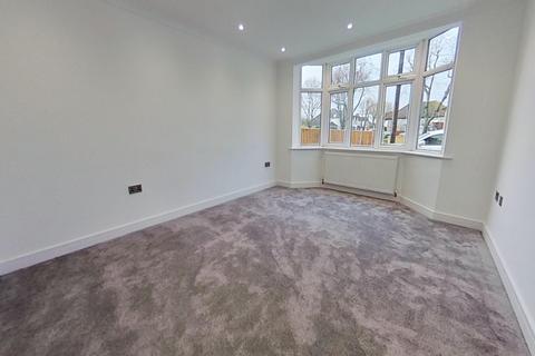 62 Havering Drive, Romford, RM1 4BH