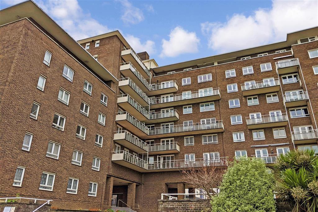The Gateway, Dover, Kent 3 bed flat £190,000